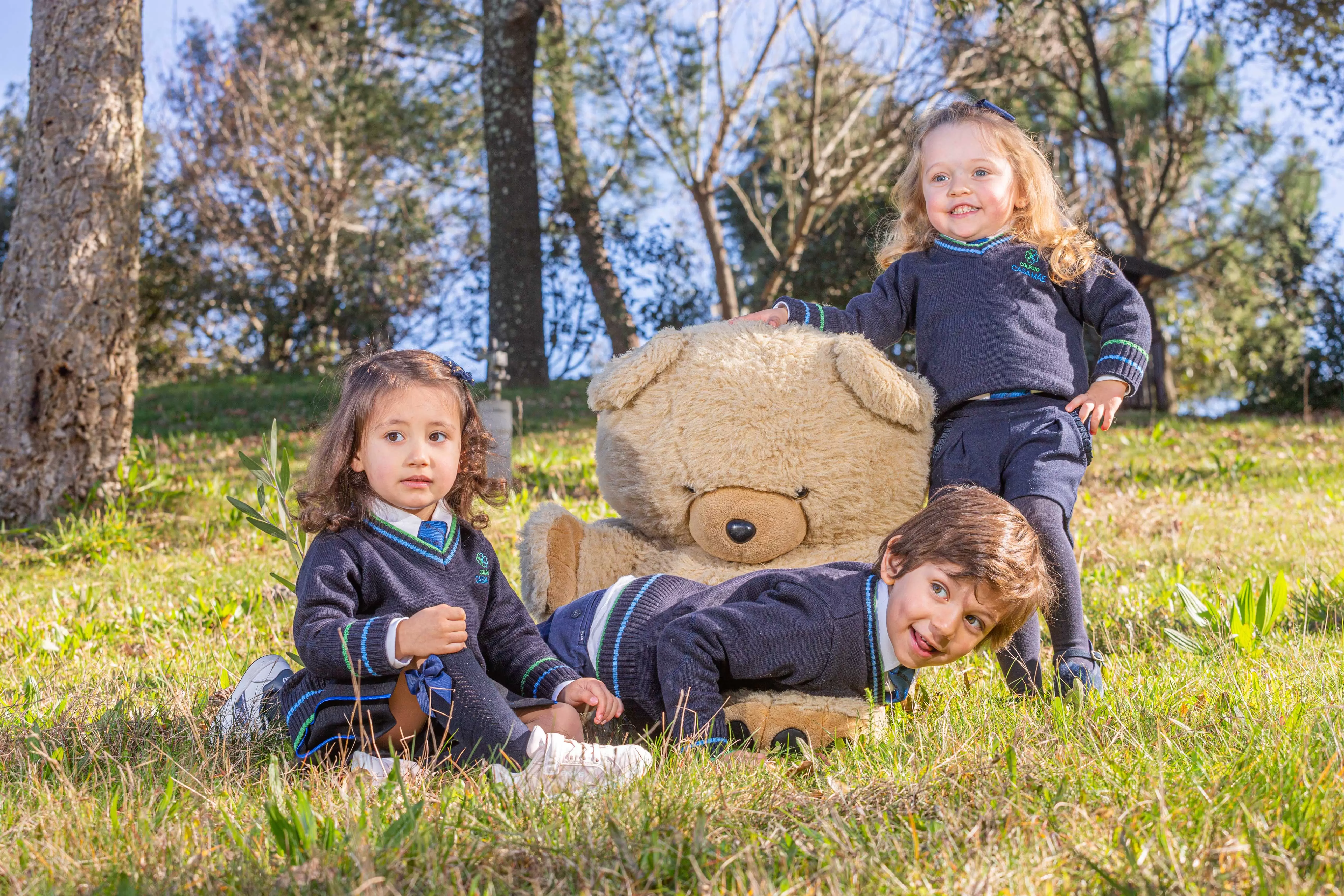 Crian&ccedil;as a aprender num ambiente natural